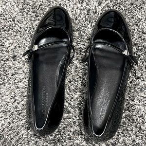 Louis Vuitton, Mary Jane flats